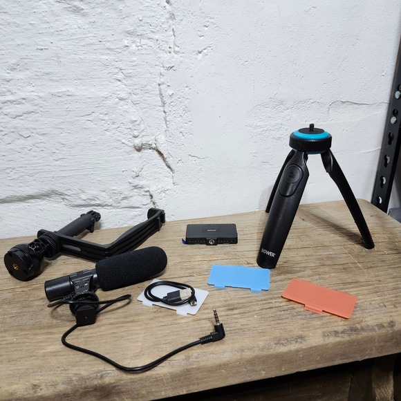 Bower Vlogging Bundle - Microphone, Mini Tripod, Mount, Power Adapter - Picture 1 of 14